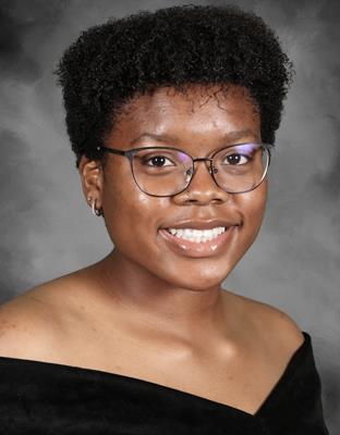 Hunter Huss High School Salutatorian, Laurynn Thomas